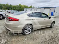 2017 Ford FUSION фото