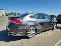 2017 Ford FUSION фото