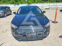 2017 Ford FUSION фото