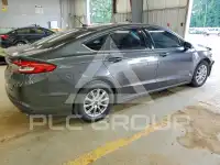 2017 Ford FUSION photo
