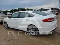 2017 Ford FUSION фото