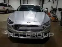 2017 Ford FUSION фото