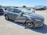 2017 Ford FUSION фото