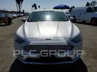 2017 Ford FUSION фото