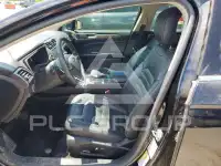 2017 Ford FUSION фото
