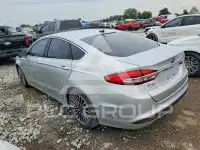 2017 Ford FUSION фото