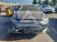 2017 Ford FUSION фото