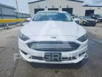 2017 Ford FUSION photo