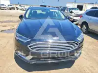 2017 Ford FUSION фото