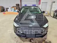 2017 Ford FUSION фото