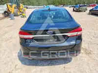 2017 Ford FUSION фото