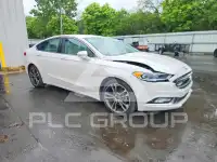 2017 Ford FUSION фото