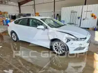 2017 Ford FUSION фото