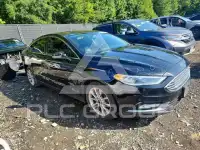 2017 Ford FUSION фото