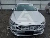 2017 Ford FUSION фото