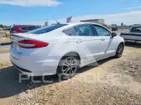 2017 Ford FUSION фото
