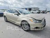 2017 Ford FUSION photo