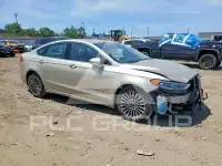2017 Ford FUSION фото
