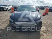 2017 Ford FUSION фото