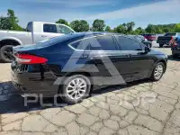 2017 Ford FUSION фото