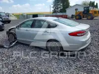 2017 Ford FUSION фото