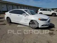 2017 Ford FUSION фото
