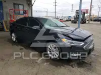 2017 Ford FUSION фото