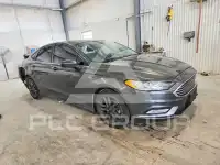 2017 Ford FUSION фото
