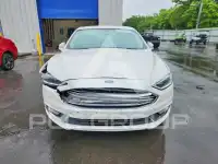 2017 Ford FUSION фото