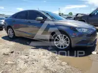 2017 Ford FUSION photo