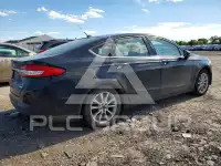 2017 Ford FUSION фото