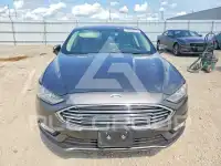 2017 Ford FUSION photo