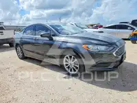 2017 Ford FUSION photo