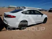 2017 Ford FUSION фото