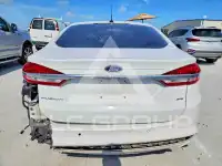 2017 Ford FUSION фото