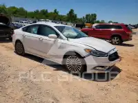 2017 Ford FUSION фото