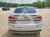 2017 Ford FUSION фото
