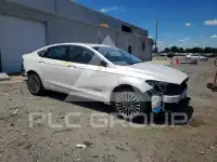 2017 Ford FUSION photo