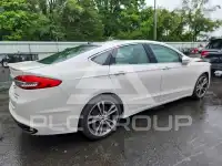 2017 Ford FUSION фото