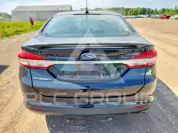 2017 Ford FUSION фото