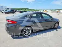 2017 Ford FUSION фото