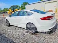 2017 Ford FUSION фото