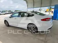 2017 Ford FUSION photo