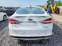 2017 Ford FUSION фото