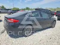 2017 Ford FUSION фото
