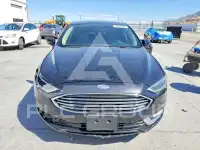2017 Ford FUSION фото