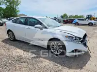 2017 Ford FUSION фото