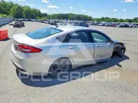 2017 Ford FUSION photo