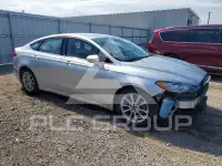 2017 Ford FUSION фото