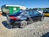 2017 Ford FUSION фото